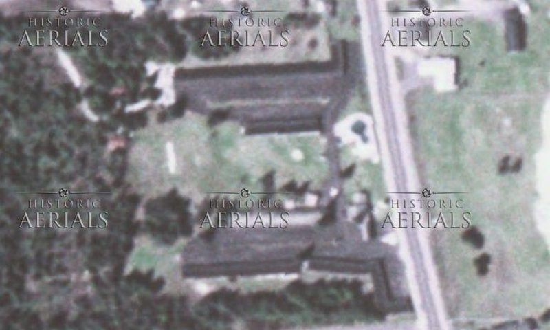 Chalet North Motel (Island View Lodge Motel) - 1981 Aerial (newer photo)